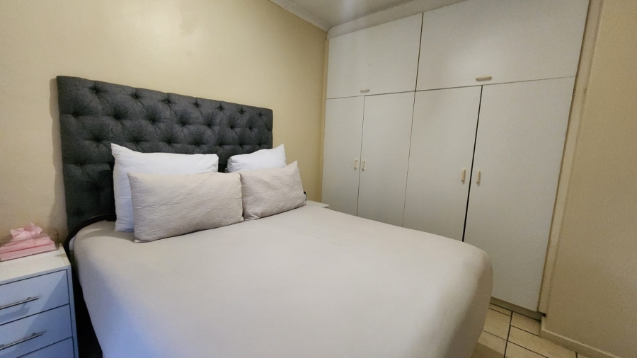 To Let 1 Bedroom Property for Rent in Brackenfell South Western Cape